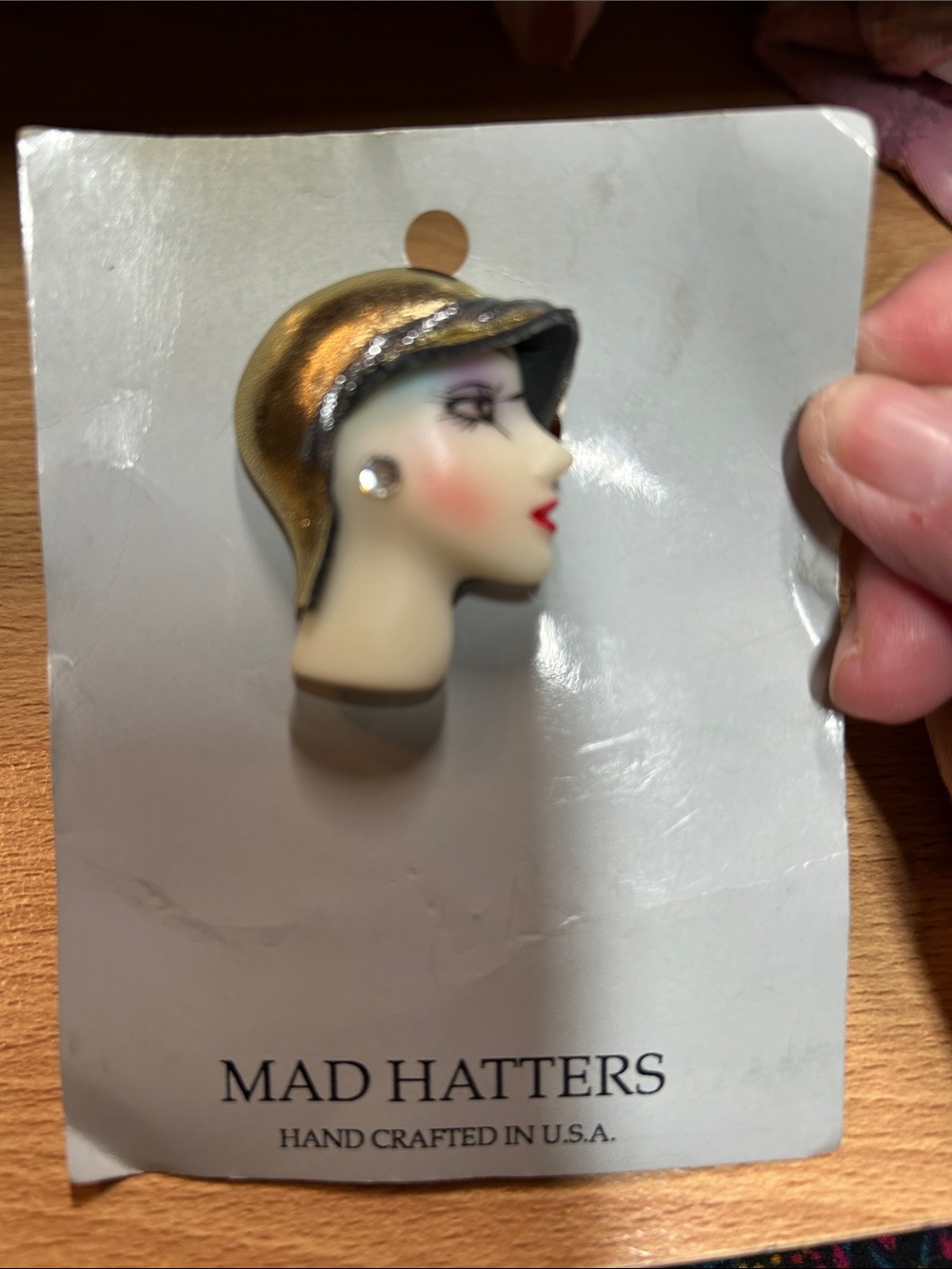 Vintage Mad Hatters Handcrafted Ceramic Flapper Lady Face Brooch Pin NWT